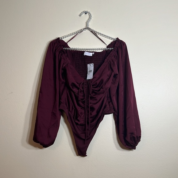 ASTR THE LABEL Center Cinch Off The Shoulder Bodysuit NWT - Picture 2 of 12
